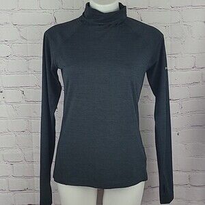 Columbia Gray Omni-wick Long Sleeve Turtle Neck Top. NWOT. Size Medium.